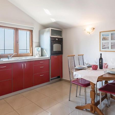 Pet Friendly Apartment In Koromacno With Wifi ภายนอก รูปภาพ