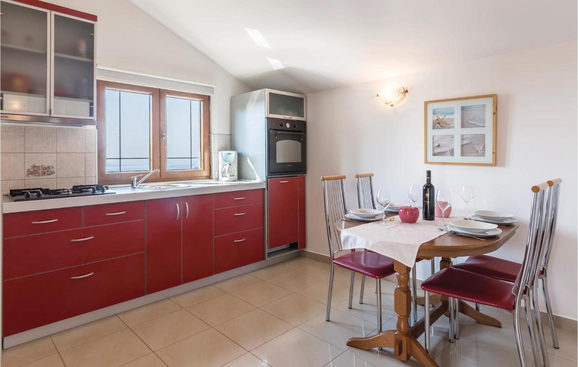 Pet Friendly Apartment In Koromacno With Wifi ภายนอก รูปภาพ